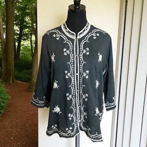 VTG Leandra Lightweight Tunic Dark Gray with White Embroidery
